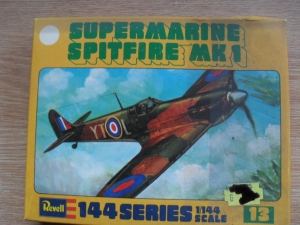 REVELL 1/144 H1013 SUPERMARINE SPITFIRE Mk.I